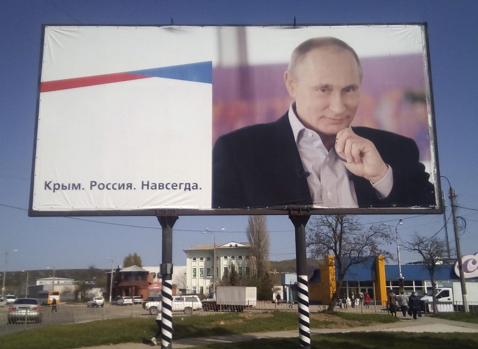 V. Putinas Krymo aneksijos klausimą iškėlė per pasitarimą siaurame rate?
