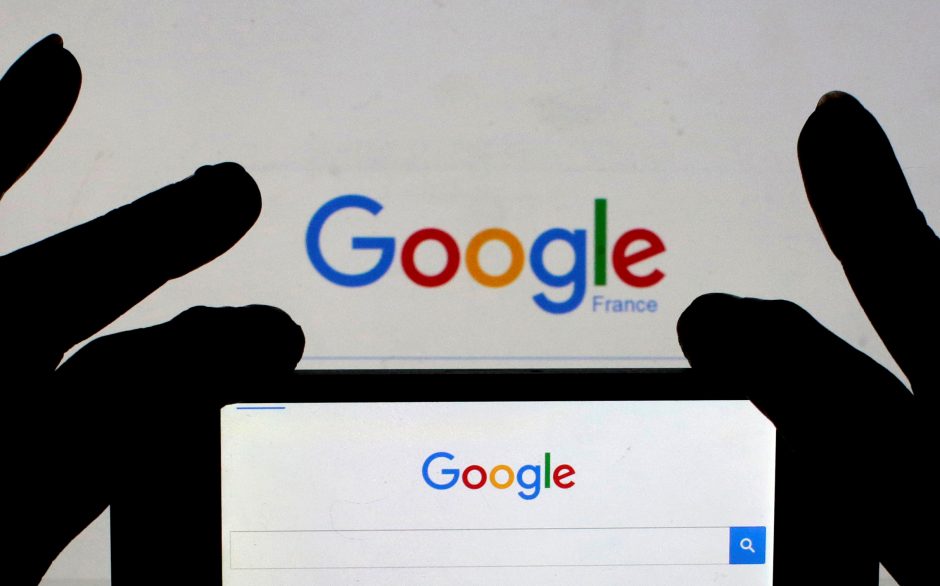 „Google“ siūlo sprendimus, siekiant išvengti milžiniškų ES baudų