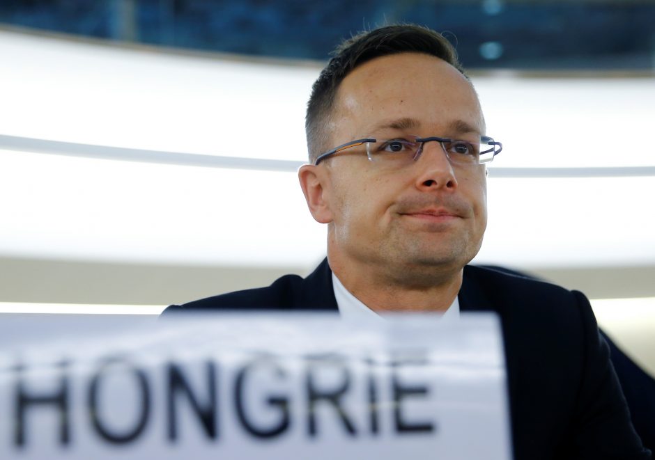 Vengrija kaltina JT ir žada nebūti imigrantų valstybe