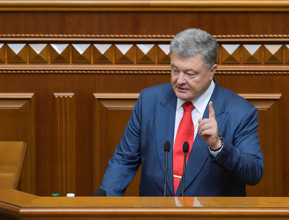 P. Porošenka: Ukraina ištrūko iš nepriklausymo blokams spąstų ir žengia į NATO