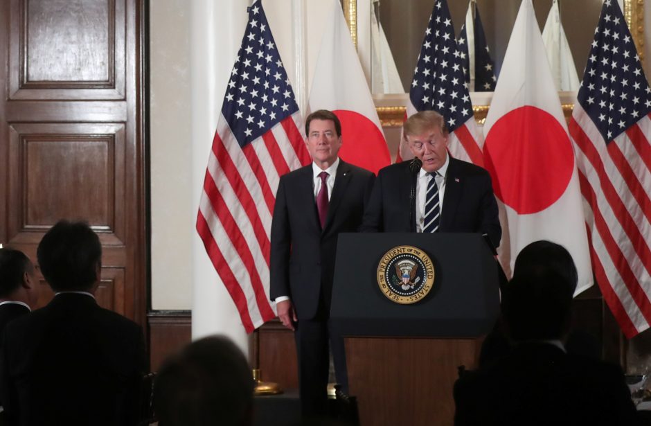 D. Trumpas pradeda oficialų vizitą Japonijoje