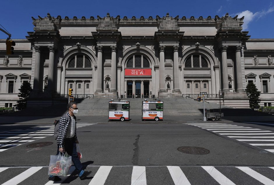 Po kelių mėnesių karantino bus atidaryti Niujorko muziejai