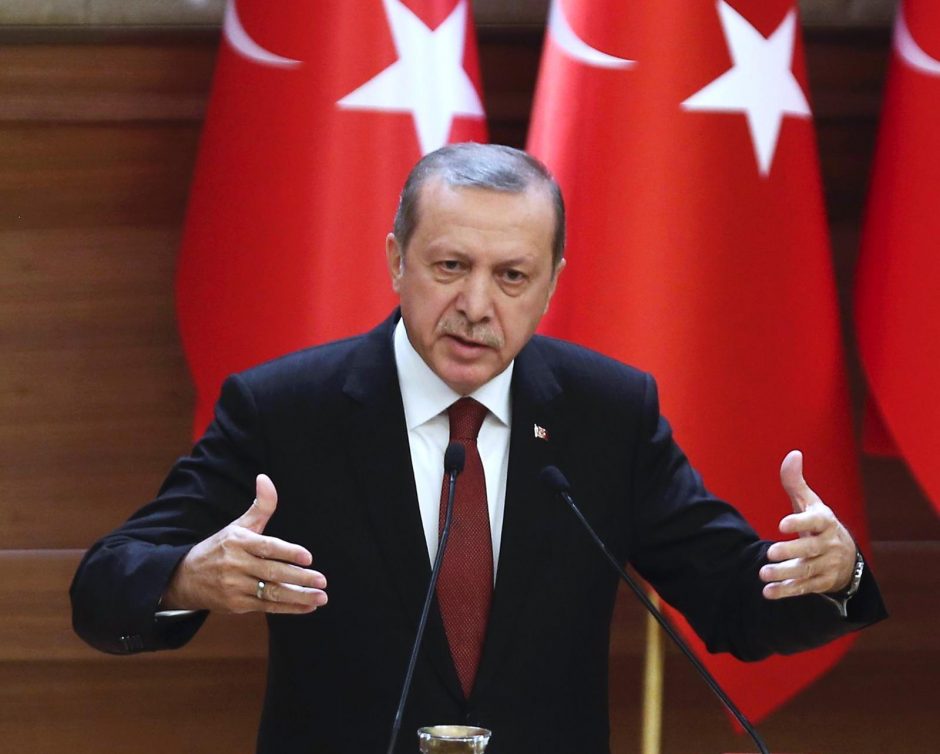 R. T. Erdoganas: elkitės su Turkija kaip su Ukraina
