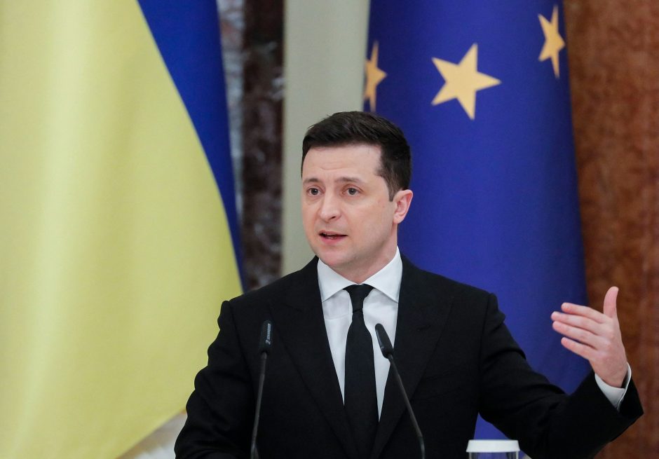 Ukraina įvedė sankcijas 23 rusų pareigūnams ir trims prancūzų europarlamentarams