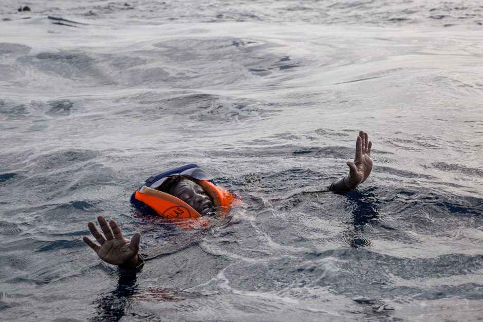Prie Tuniso krantų nuskendus laivui su migrantais žuvo per 50 žmonių