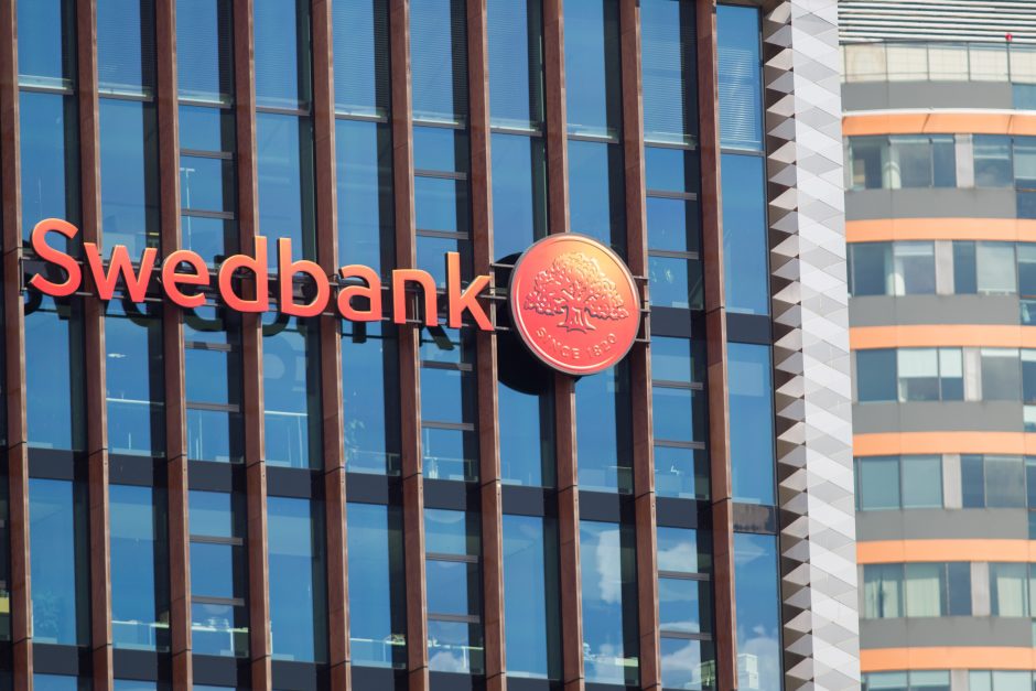 „Swedbank“ skandalas: Latvijos filialas 2016 m. uždarė apie 500 įtartinų sąskaitų