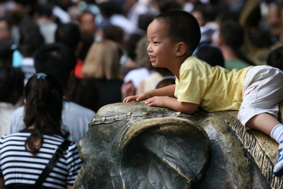 Drastiška vieno vaiko politika: Kinijos išsižadėti kūdikiai ieško savo tėvų