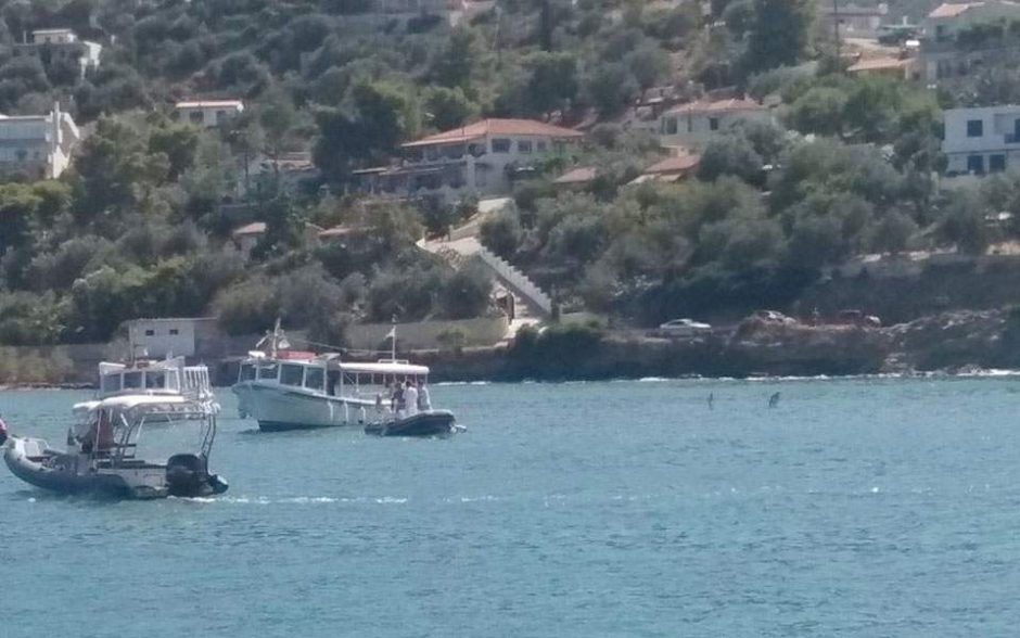 Graikijos saloje po sraigtasparnio katastrofos nutrūko elektros tiekimas, yra aukų