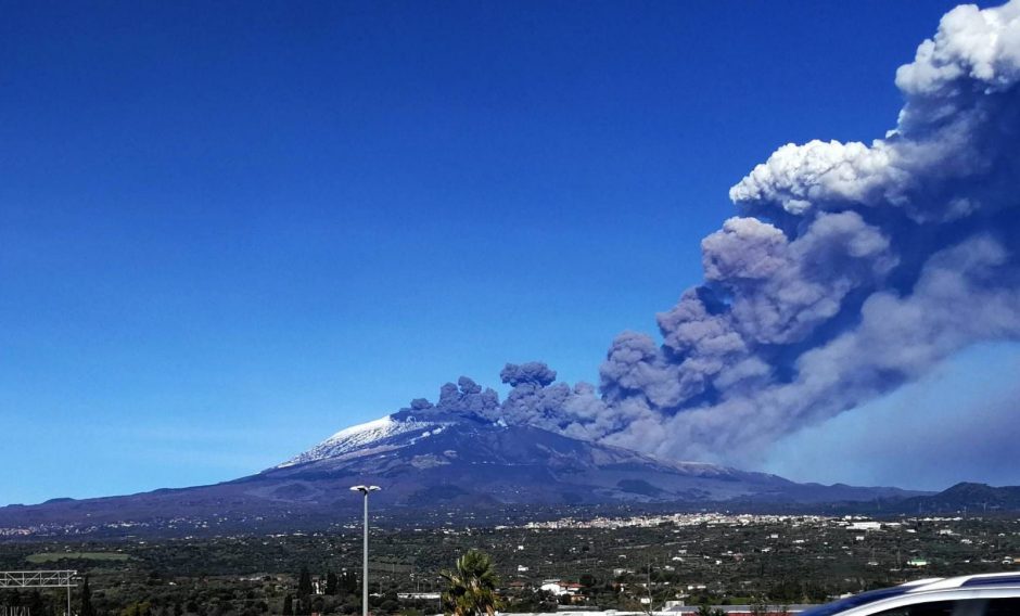 Etnos ugnikalnio apylinkes supurtė 4,8 balo žemės drebėjimas