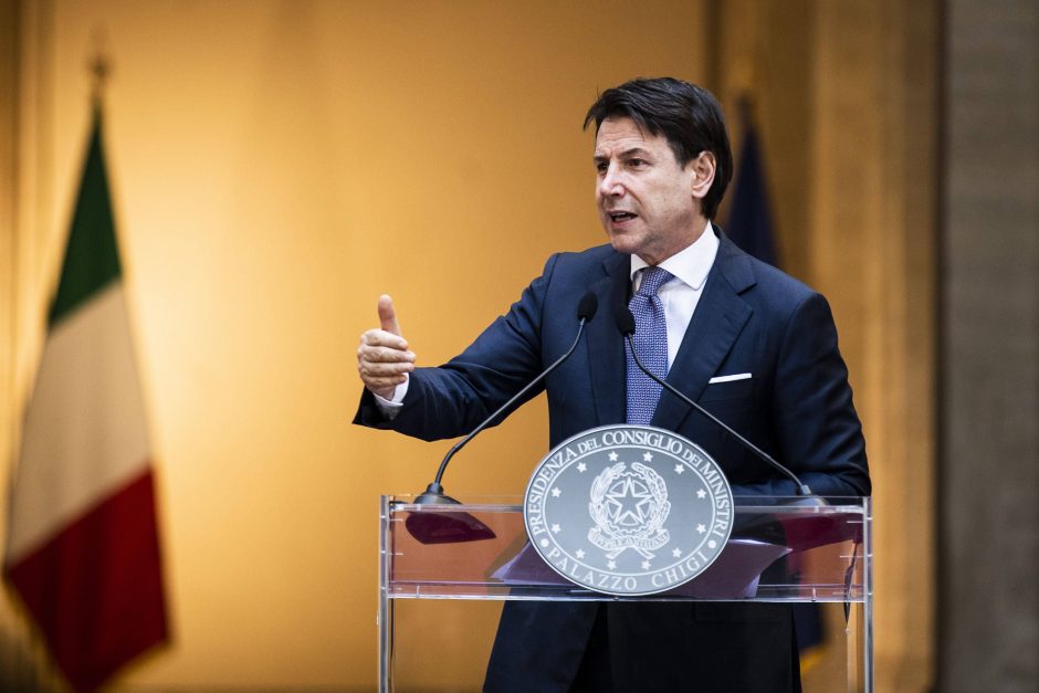 Italijos premjeras apklaustas dėl karantino