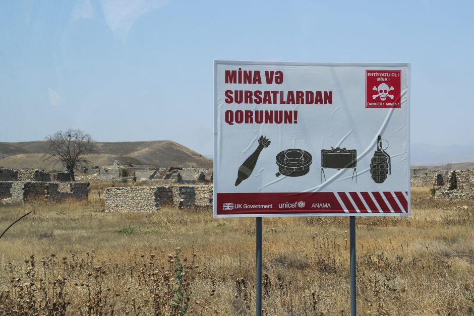 Kalnų Karabachas – vis dar karštas taškas: žemėje palikta šimtai tūkstančių minų