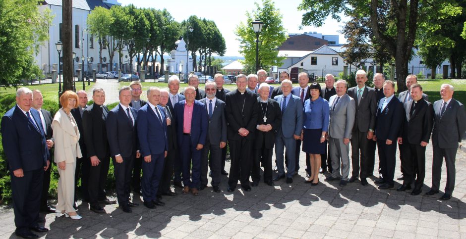 Telšių vyskupijos kurijoje – 14 savivaldybių vadovų susitikimas