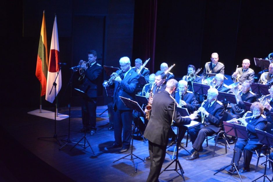 Svečiai iš Japonijos klausėsi Karinių jūrų pajėgų orkestro muzikos