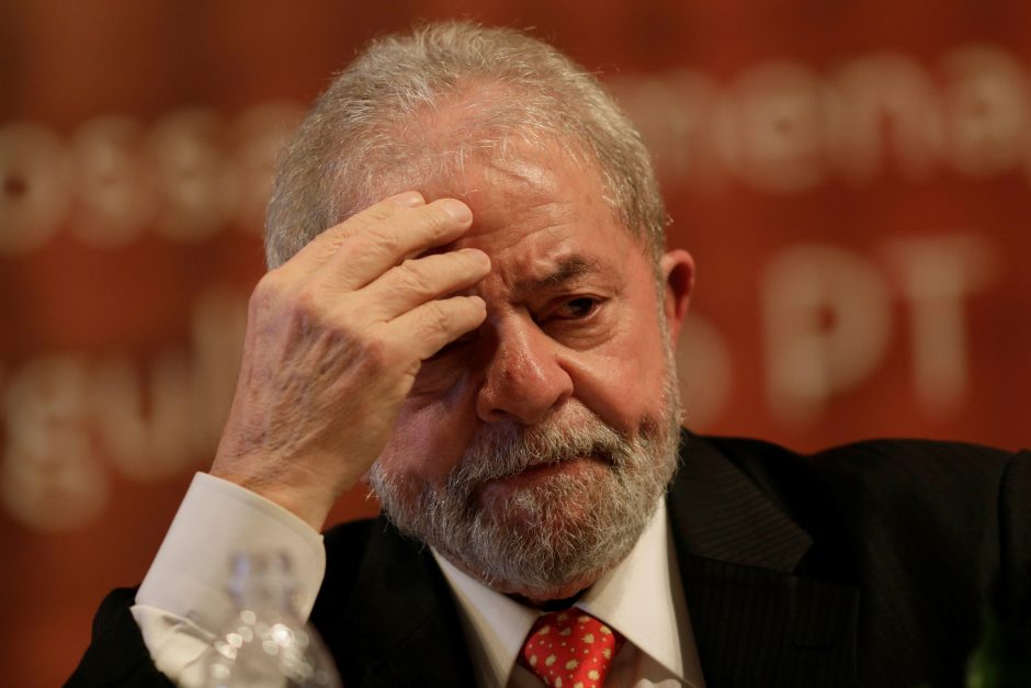 Brazilijoje už korupciją nuteistas buvęs prezidentas L. Da Silva