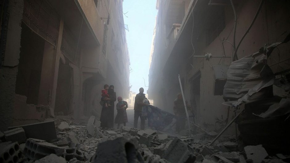 Šiaurės Sirijoje per antskrydžius žuvo mažiausiai 20 civilių