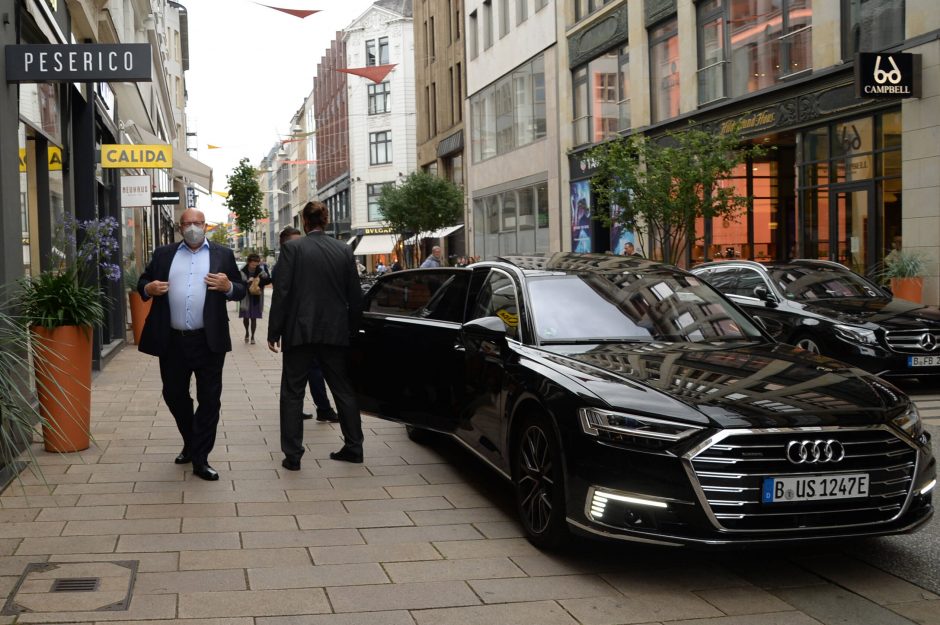 Vokietijoje – milijonas elektromobilių ir hibridinių automobilių