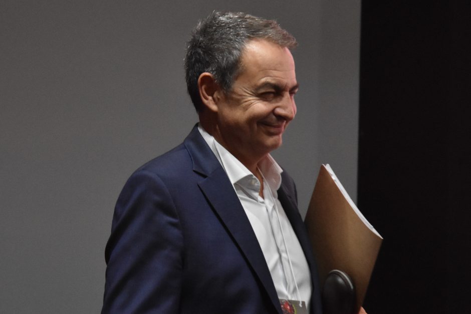 Ispanijos ekspremjeras J. L. Zapatero gavo grasinamą laišką su kulkomis