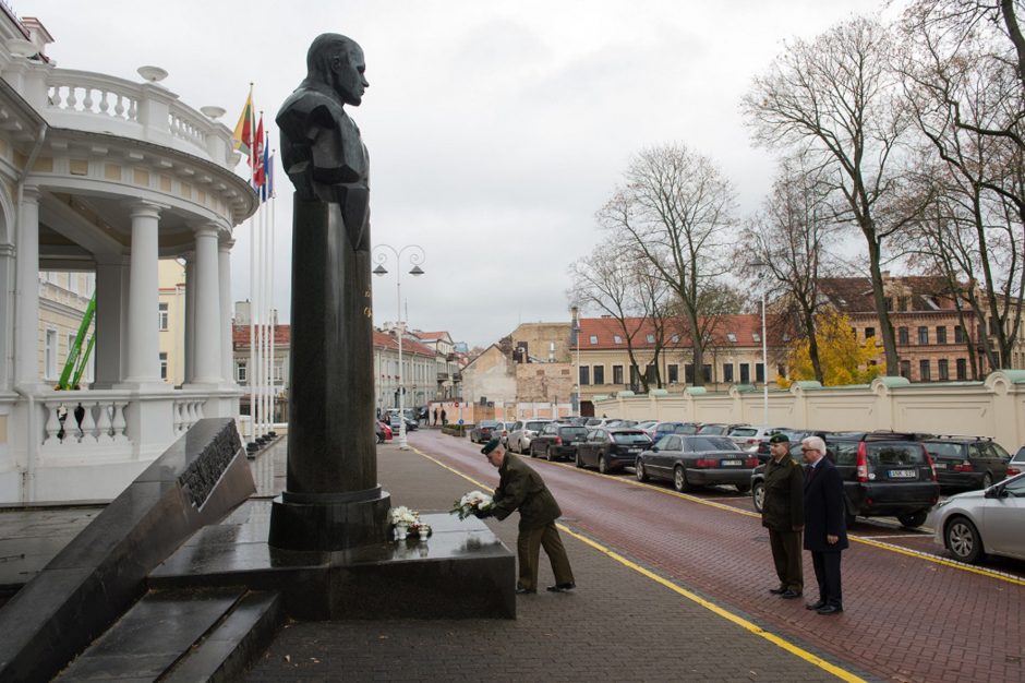 Visoje Lietuvoje pagerbtas žuvusių laisvės gynėjų atminimas
