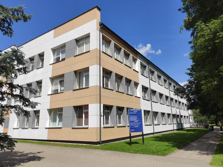 NVSC Radviliškio ligoninei nurodė stabdyti naujų pacientų priėmimą