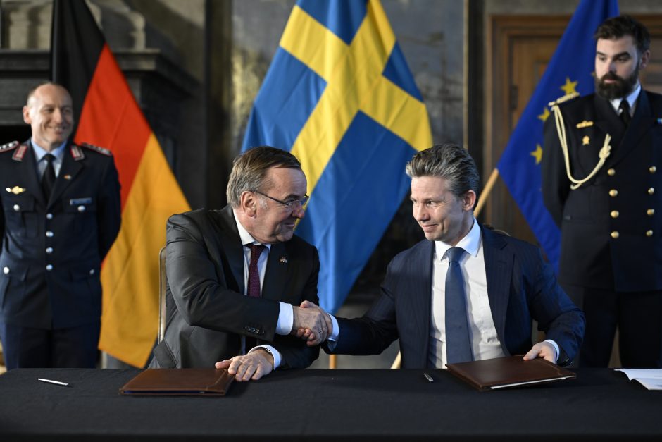 Vokietijos ministras: E. Macrono raginimas nebūti bailiais nepadeda Ukrainai