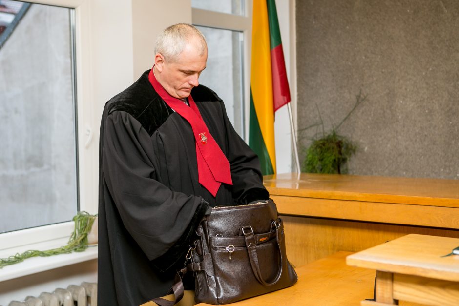 Darželinuko apnuodijimu kaltinamos Jelenos Grabnickienės teismas