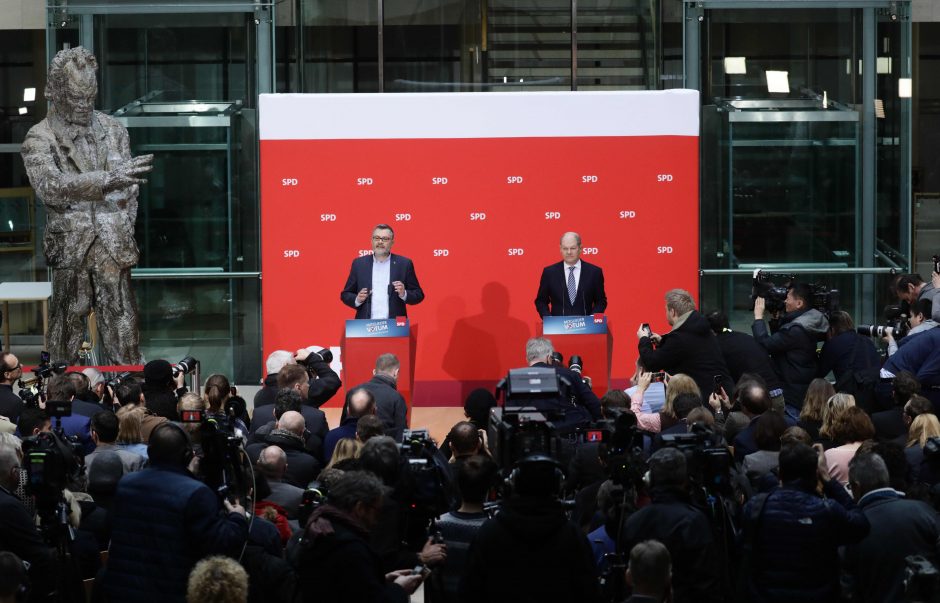Vokietijoje SPD patvirtino koaliciją su A. Merkel