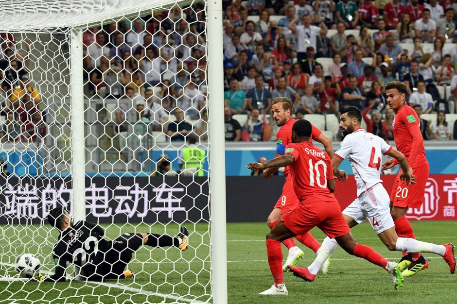 Anglija nugalėjo Tuniso futbolininkus