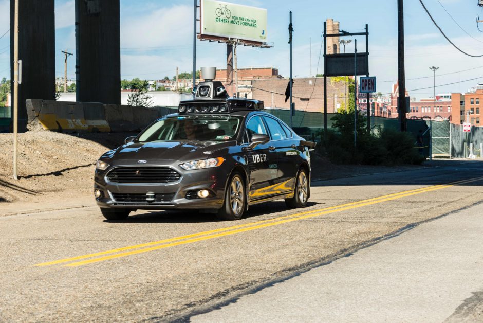 Pitsburge pradeda važinėti „Uber“ automobiliai be vairuotojo