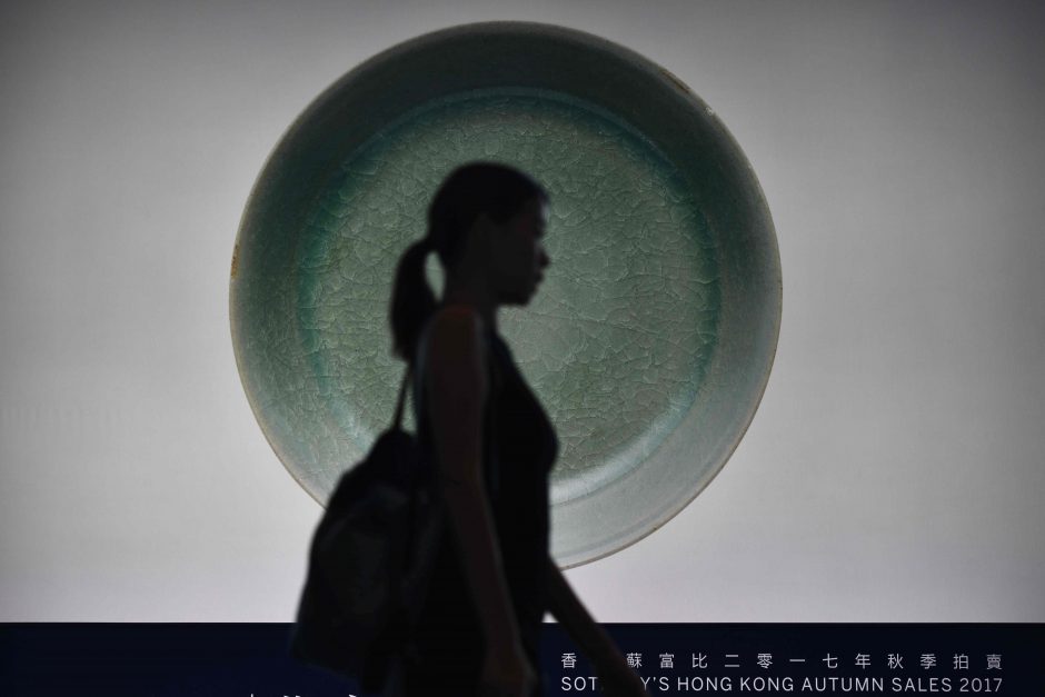 Senovinis kinų porceliano dubenėlis parduotas už rekordinę sumą