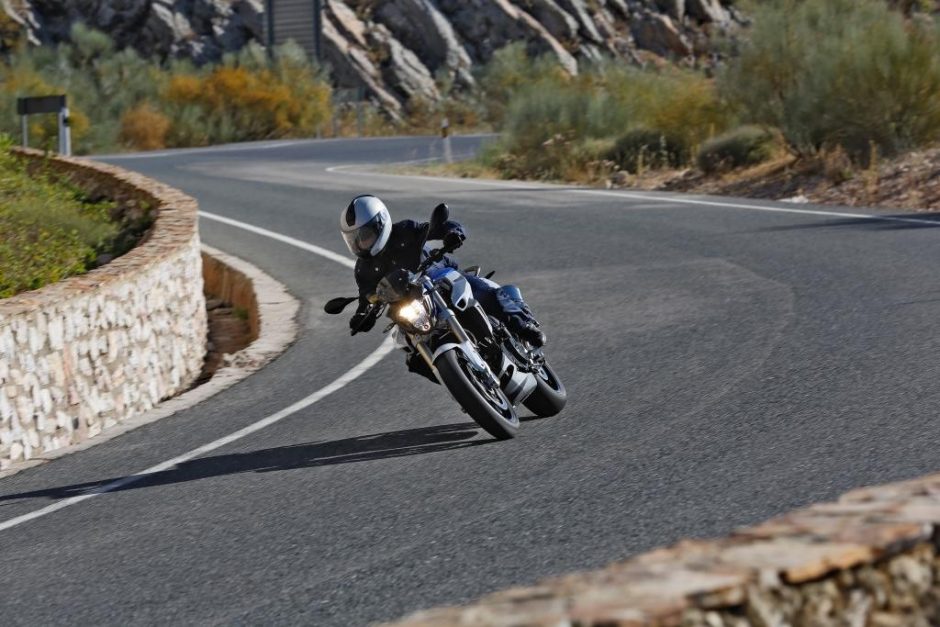 Spartusis sprinteris pradedantiesiems motociklininkams – „BMW F 800 R“