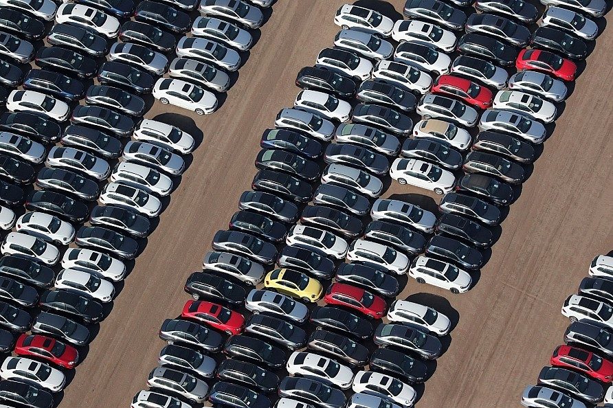 Svaiginantys vaizdai: atšauktų „Volkswagen“ automobilių kapinės dykumoje