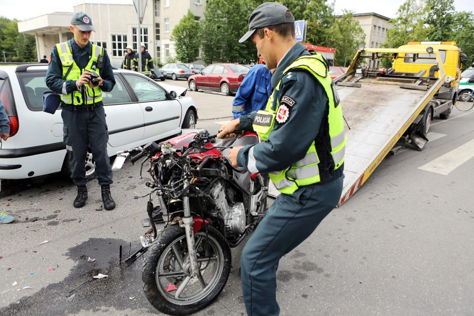 Klaipėdoje avarijoje žuvo motociklininkas (papildyta)