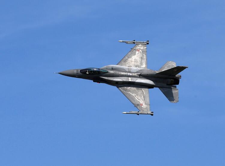 F-16 naikintuvas