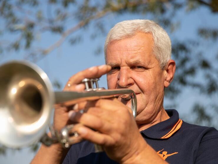 Instrumentai: J.Girniaus karjera „Algupyje“ prasidėjo nuo alto ir tik po penkerių metų jam buvo patikėta pūsti trimitą.