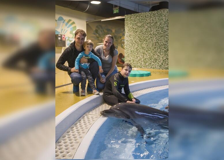 Atokvėpis: pagaliau po treniruotės su delfinais galima ir atsipūsti. „Šeimos vienybėje slypi didelė jėga“, – siūlo niekada neprarasti vilties Ugenskai.
