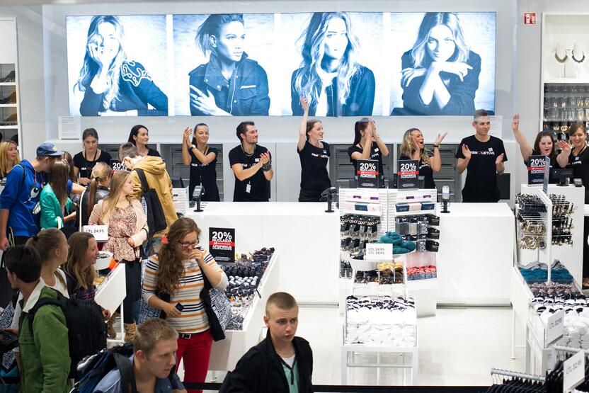 Vilniuje duris atvėrė „H&M“ parduotuvė
