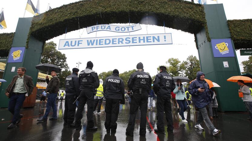 Prasidėjo alaus festivalis „Oktoberfest“