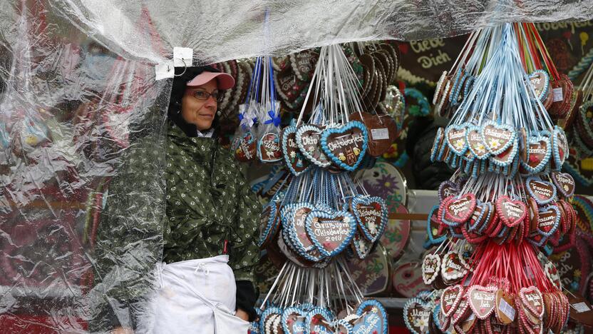 Prasidėjo alaus festivalis „Oktoberfest“