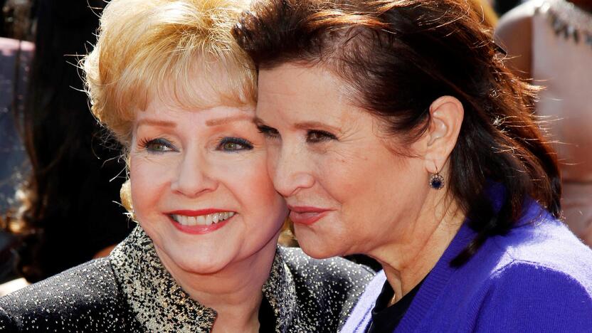 Debbie Reynolds ir Carrie Fisher