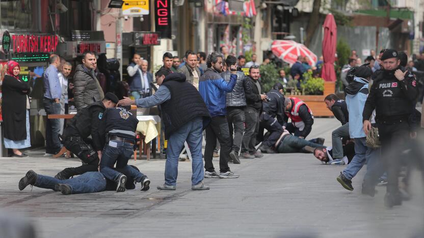 Tarptautinės darbo dienos protestai pasaulyje