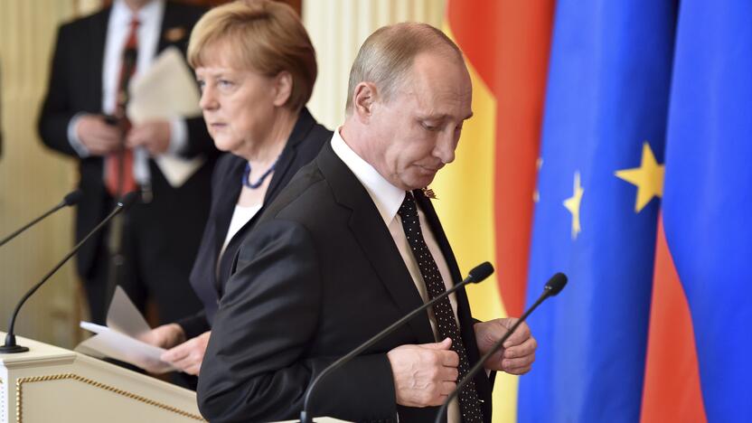 Angela Merkel ir Vladimiras Putinas