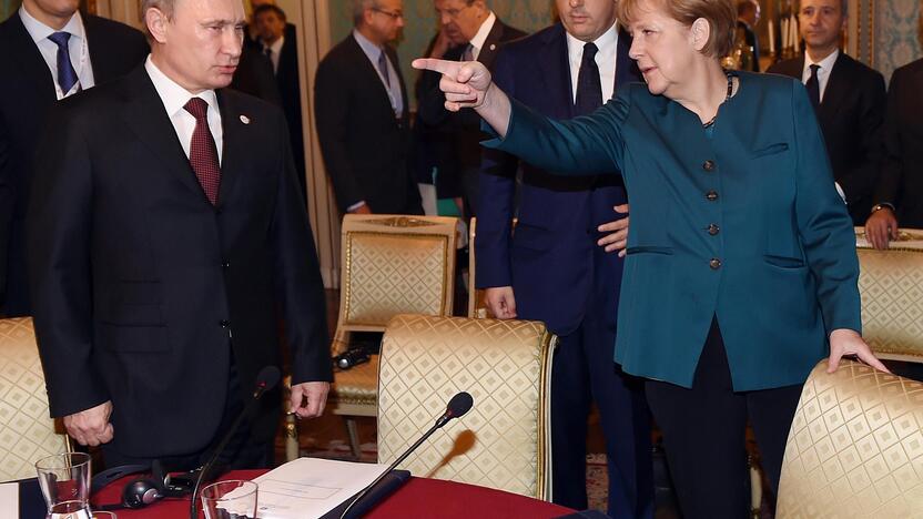 Vladimiras Putinas ir Angela Merkel