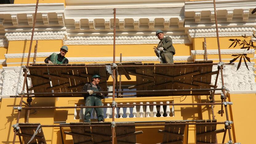 Galimybės: „Pamario restauratoriuje“ pradėję dirbti jauni žmonės turi šansą prisiliesti prie kultūros paveldo objektų atnaujinimo.