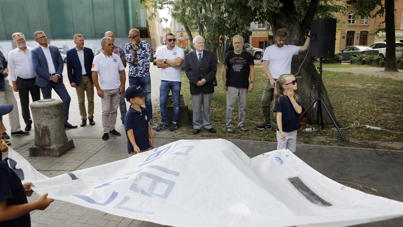 Atminimo knechto buriuotojui Broniui Rožinskui atidengimas