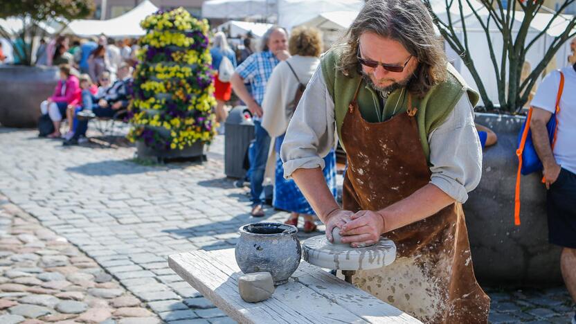 Festivalis "Lauksnos" amatų miestelis