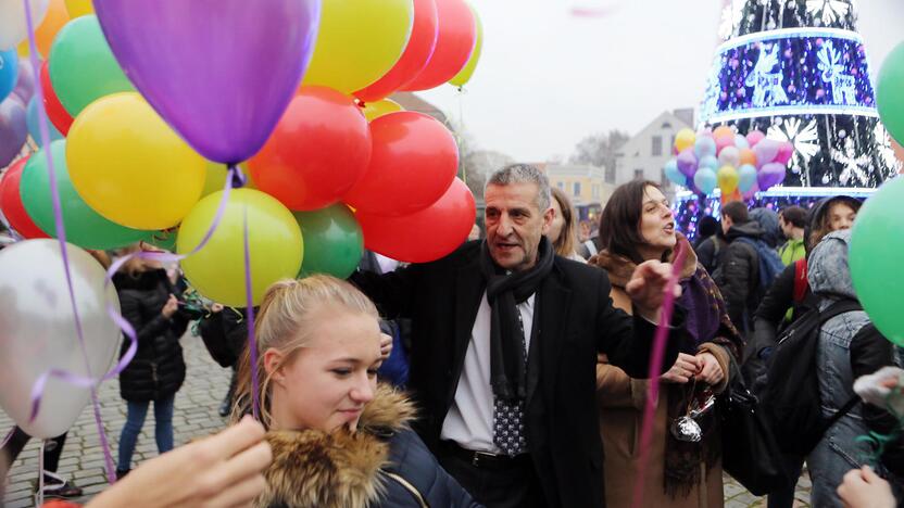 Antikorupcijos akcija teatro aikštėje