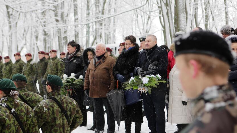 Žuvusiųjų pagerbimo ceremoniją prie paminklo 1923 m. sukilimo dalyviams