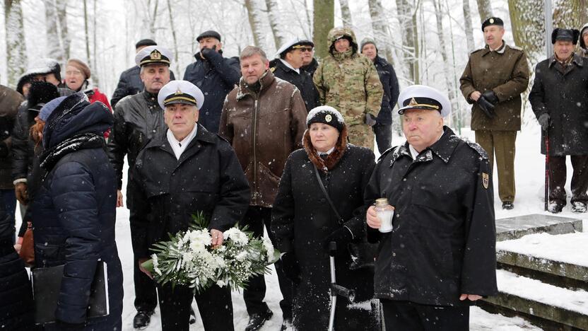 Žuvusiųjų pagerbimo ceremoniją prie paminklo 1923 m. sukilimo dalyviams