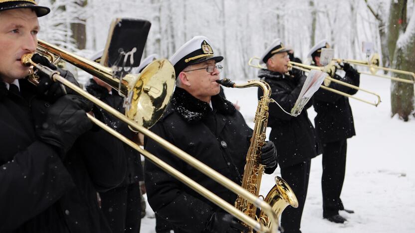 Žuvusiųjų pagerbimo ceremoniją prie paminklo 1923 m. sukilimo dalyviams