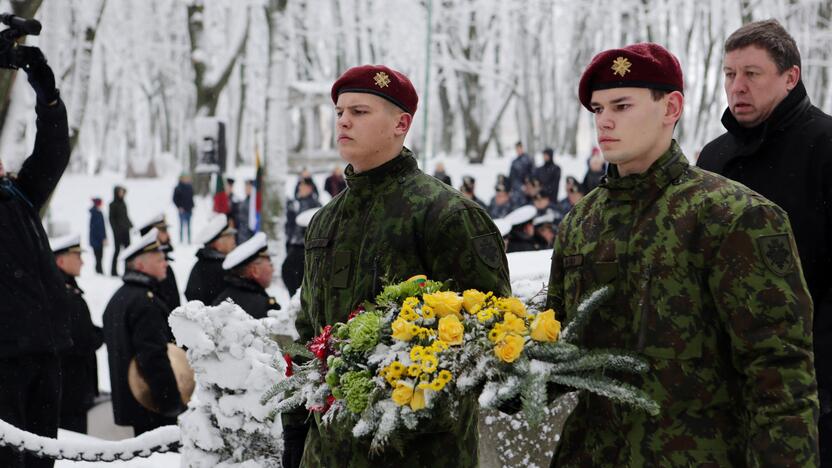 Žuvusiųjų pagerbimo ceremoniją prie paminklo 1923 m. sukilimo dalyviams